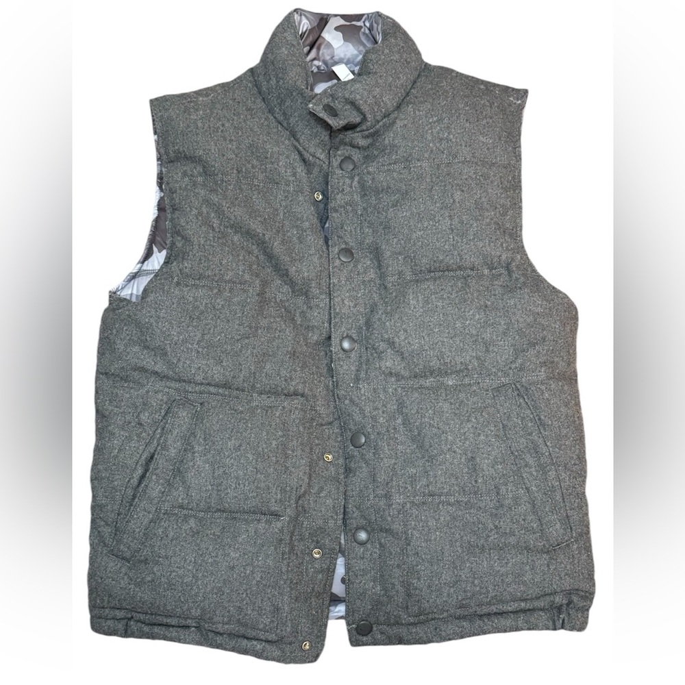 GAP mens reversible down puffer vest